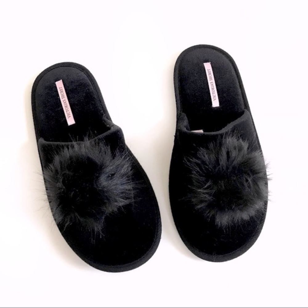 Victoria’s Secret Pom Slippers Black